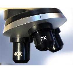 MICROSCOPIO QM5